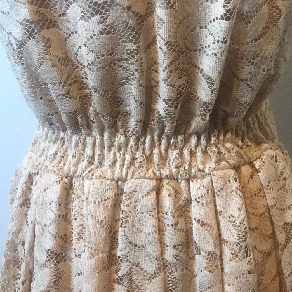 Vintage Lace Dress Beautiful - Picture 7 of 9